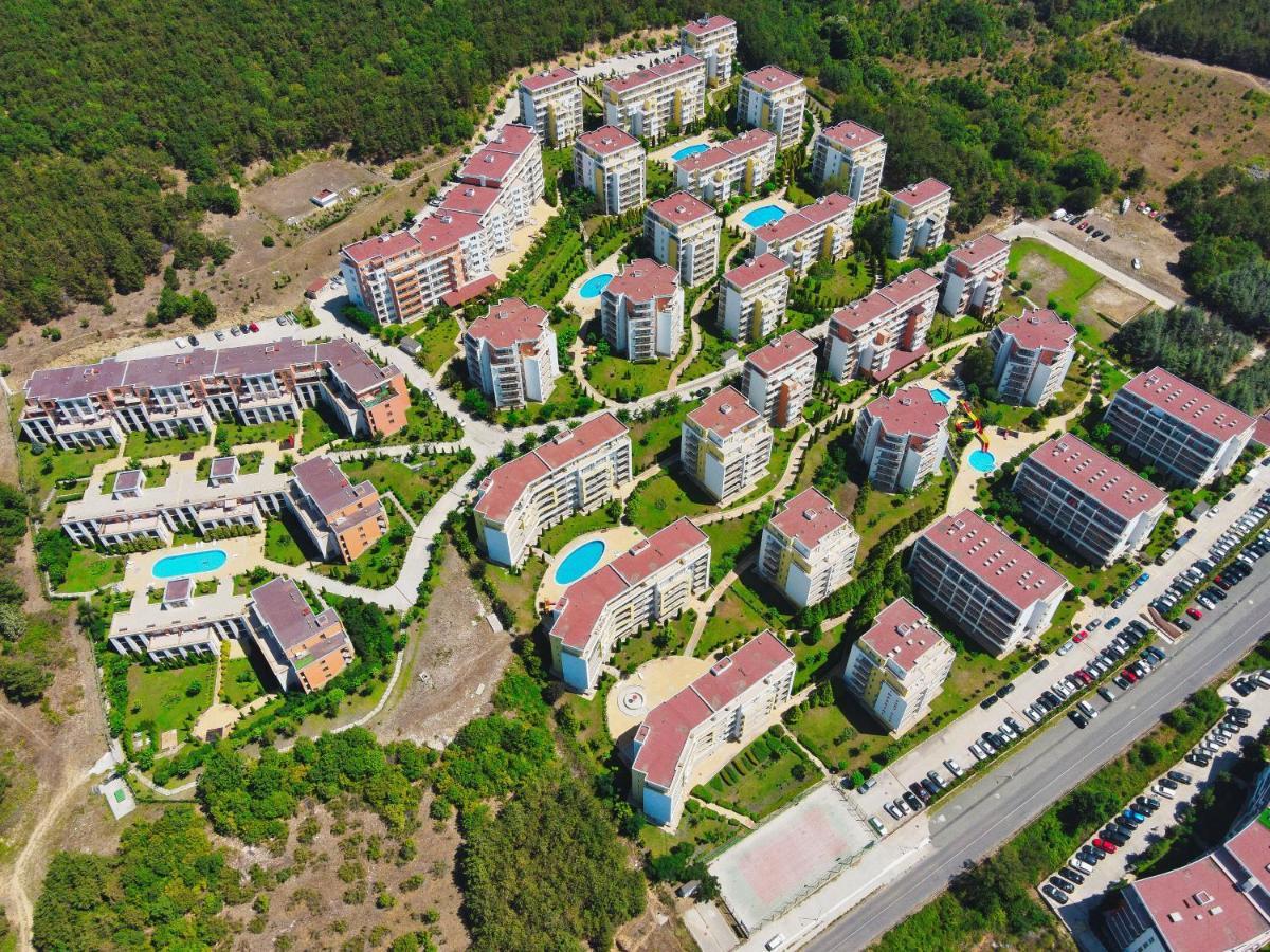 Crown Fort Club Sveti Vlas Bagian luar foto